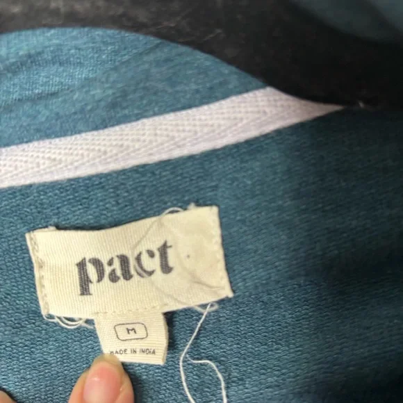 Pact Studio Quarter Zip Lightweight Sweater Green Grape Leaf/Wild Orchid Medium - Picture 3 of 5